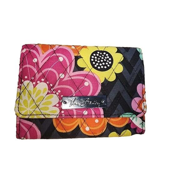 Vera Bradley Retired Pattern-Euro Wallet - Ziggy Zinia Pattern - Picture 1 of 6